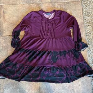 Elegant Burgundy and Black Midi Dress